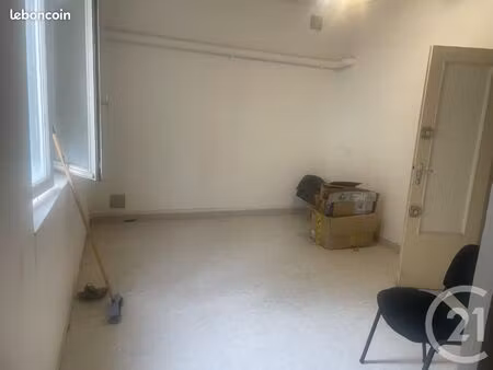 local commercial 81 m²