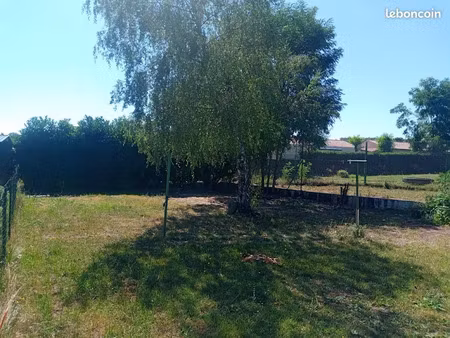vente terrain 1236 m² à tercé (86800)  40 600 €