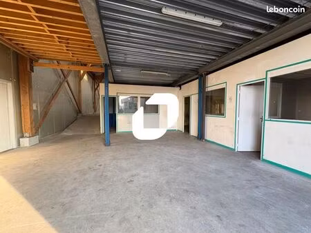 local industriel 1 140 m²