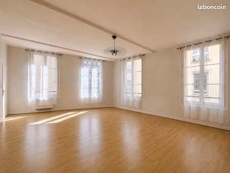 hyper centre   t4 de 75 m² en parfait état