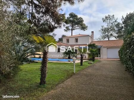 propriété 7 pièces 160 m²