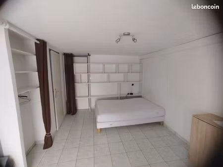chambre d'étudiant à louer 85 500 les herbiers