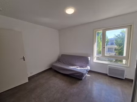 studio meublé -avenue des moulins