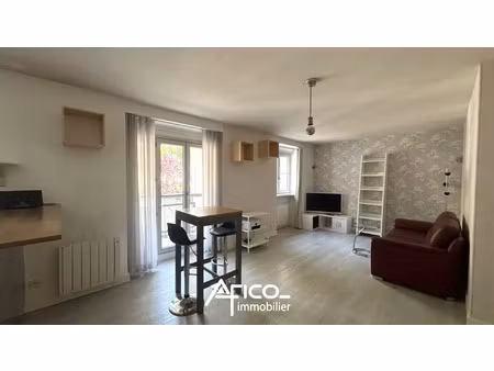 location appartement 2 pièces 51 m² à tours (37000)