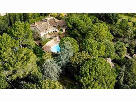 maison à vendre villeneuve les avignon  218 m²  5 chambres  parcelle 3700 m²