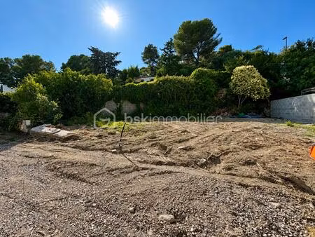 terrain de 330 m² à poussan