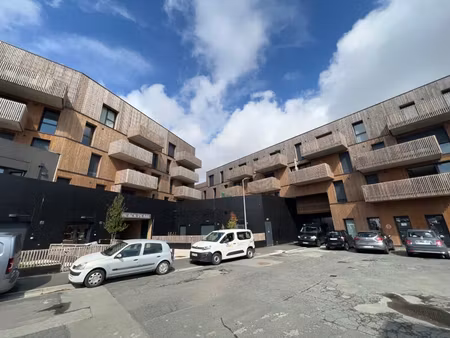 appartement la rochelle 1 pièce(s) 21 m2 avec balcon et stationnement privatif