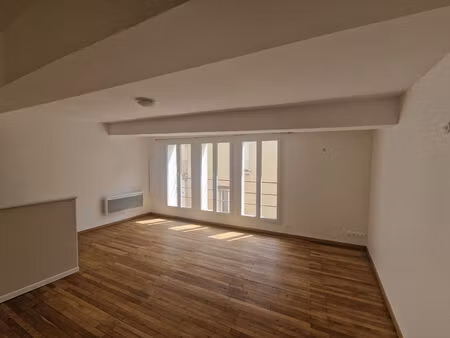 location appartement 3 pièces  22.00m²  doué
