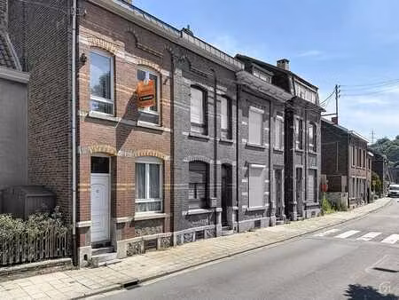 maison 2 chambres à rénover - petit budget avec potentiel à