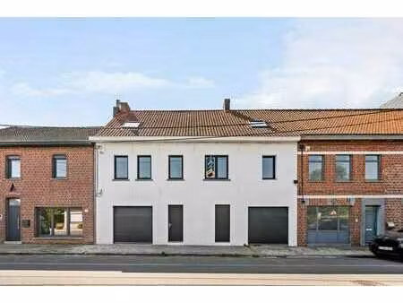 maison prête à emménager avec 4 chambres  2 salles de bains