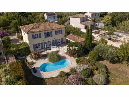 puget-ville : bastide néoprovençale d'exception sur parc de 1.302 m²