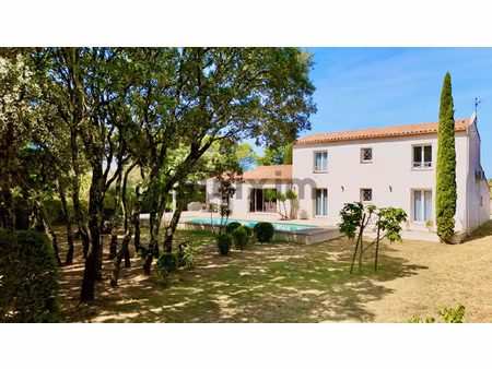 villa spacieuse et lumineuse aux portes de nîmesk