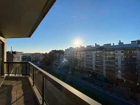 montgomery/tomberg - appartement 3 chambres avec terrasse