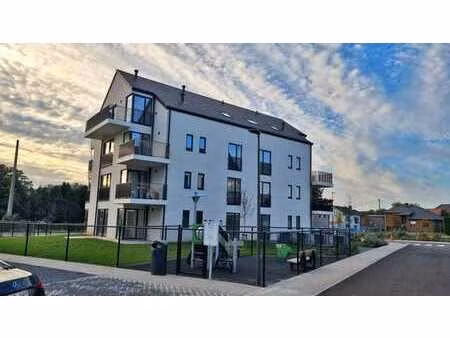 penthouse 3ch  440.000 tvac (frais impétrants inclus)
