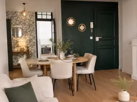 exclusivité – splendide t2 rénové au cœur des carmes