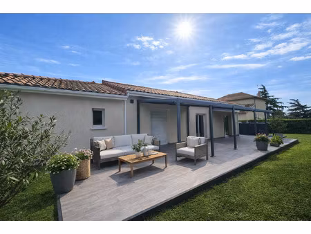 maison familiale contemporaine de plain pied