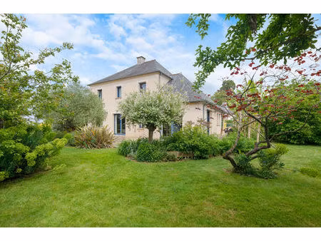 maison à vendre le rheu - 8 pièces /220 m² habitable/ 1500 m² de terrain / double garage