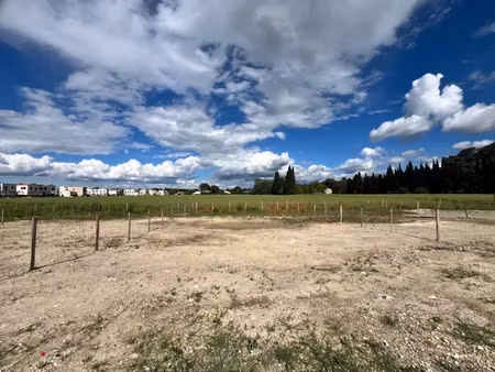 vente terrain 450 m² à saint-etienne-du-grès (13103)  121 000 €