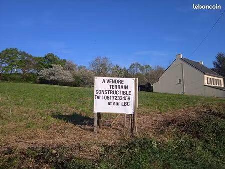 terrain constructible 4500 m. ²