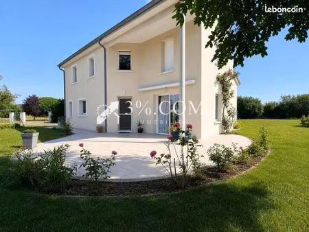 maison 8 pièces 150 m²