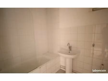 nouveau prix – duplex 40m² à meulan (78250) 650
