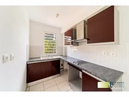 studio 1 pièce 30 m²