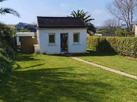 maisonnette sur presqu'île
