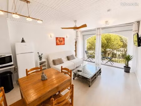 t2 meublé de 40 m² à 150 m de la plage