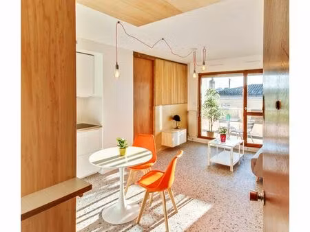 lumineux appartement (35m²) avec loggia (12m²)