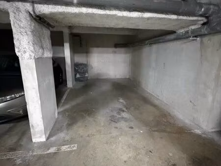 place de parking proche gare