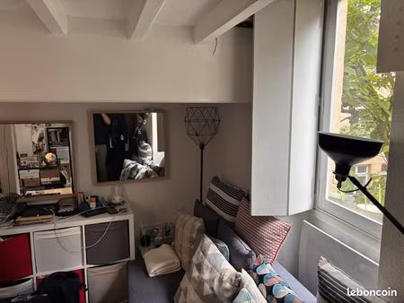 studio 19m2 quartier historique vieux lyon ref boeuf