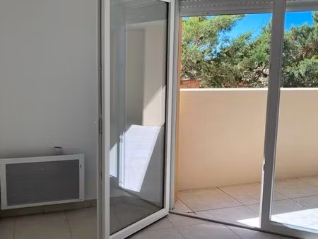t2 récent mèze