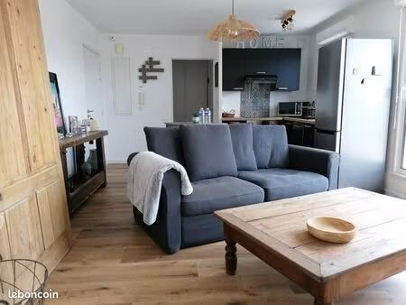 apparemment meublé  40m2 centre ville
