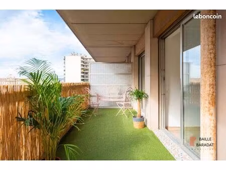appartement t3 meublé de standing – 73 m² avec grand balcon – résidence le massilia – mars