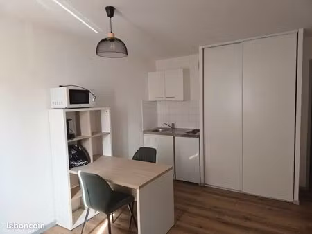 studio 30m² avec parking