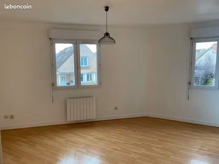 studio 22 m2+parking proche centre-ville