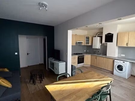 appartement t2 bis meublé - place dellile proche jaude