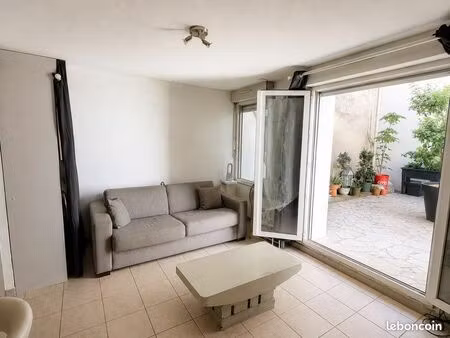 studio cabine meublé 29 6 m² – centre-ville de sète – location étudiante