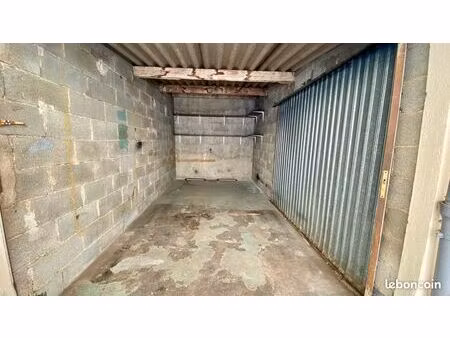 loue box fermé et sécurisé de 12m2