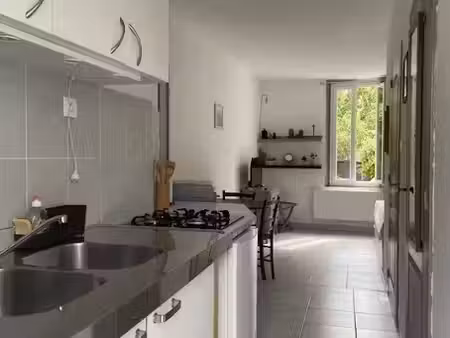 location meublée appartement 1 pièce 22 m² à la seyne-sur-mer (83500)  460 €