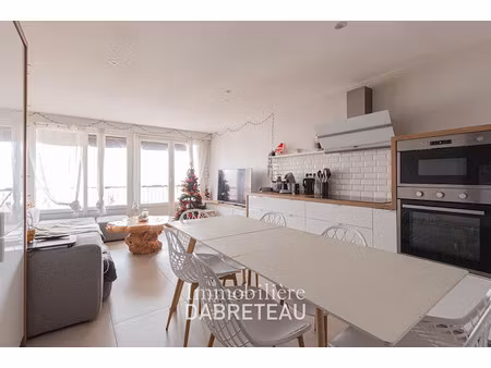 location meublée chambre 4 pièces 92.61 m² à bron (69500)  450 €