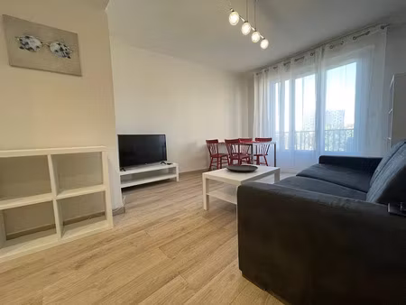location appartement 4 pièces 80 m² à marseille 5ème (13005)  405 €