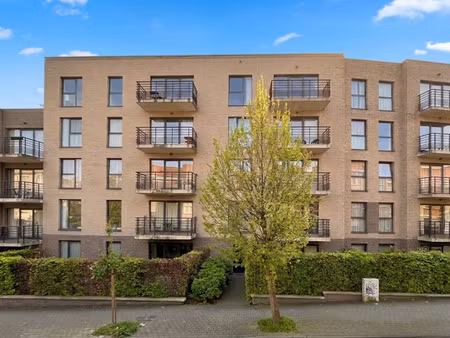 appartement à louer avec terrasse et jardin   auderghem (vbe38532)