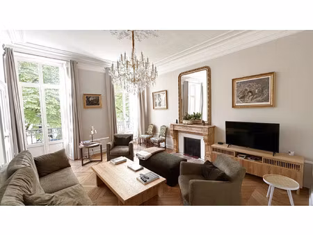 location appartement 5 pièces 132 m² à dijon (21000)