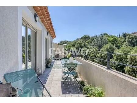 vente appartement 3 pièces de 69m² - 13640 la roque-d'anthéron