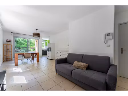 lyon 5  quartier saint-just /trion  t3 de 61m2  avec loggia