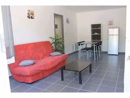 location meublée appartement 3 pièces 47 m² à fouras (17450)  690 €
