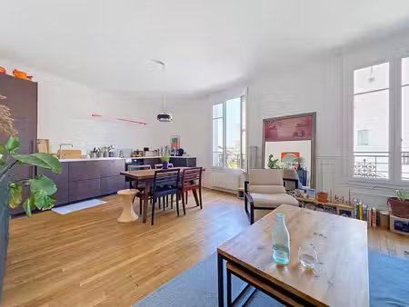 grand 2 pieces entierement renove par architecte