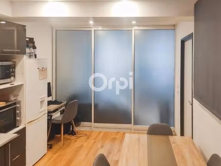 au centre – appartement t2 rénové de 41 51 m² avec cellier
