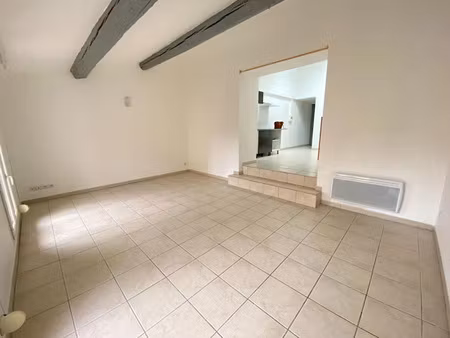 location appartement 2 pièces 43 m² à saint-bres (34670)  698 €